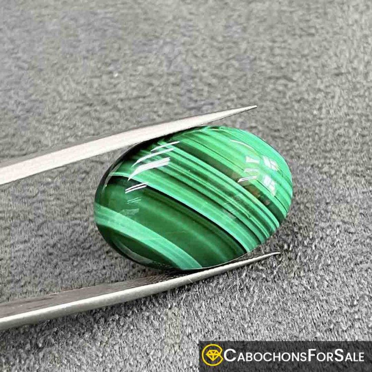 Malachite and Art Deco: Revolving Classic Jewellery Designs