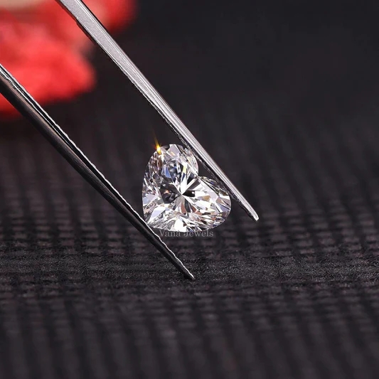 "The Rise of Lab-Grown Diamonds: A Modern Twist on Engagement Rings"